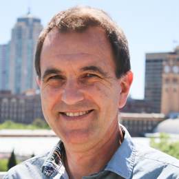 “鼓岭之友”召集人穆言灵再次捐赠二战文物